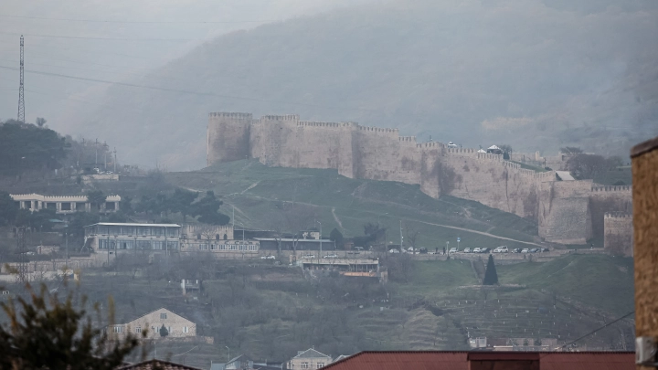 Убийцей оказался памятник: В Дагестане умерла туристка, ещё две в больнице