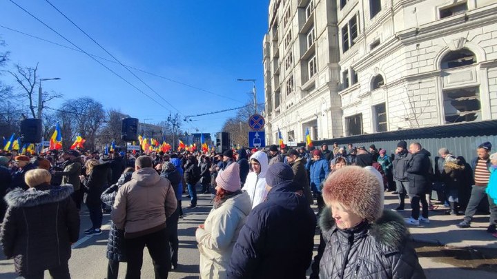 В Молдавии в шести разных точках выскажут три мнения о векторе страны