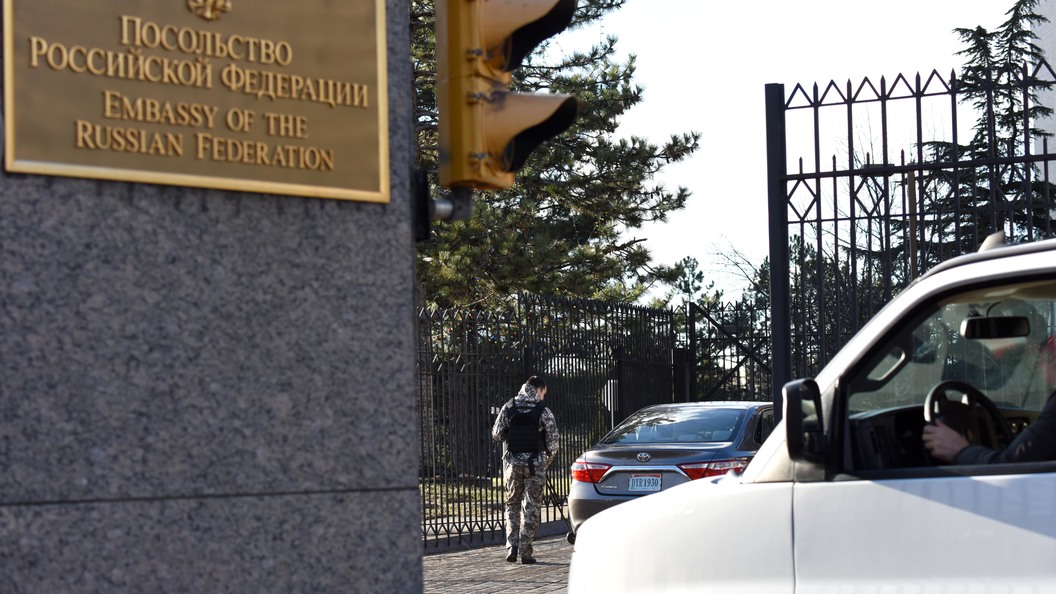 Имя Бориса Немцова будет присвоено площади перед посольством РФ в Вашингтоне Имя Бориса Немцова будет присвоено площади перед посольством РФ в Вашингтоне