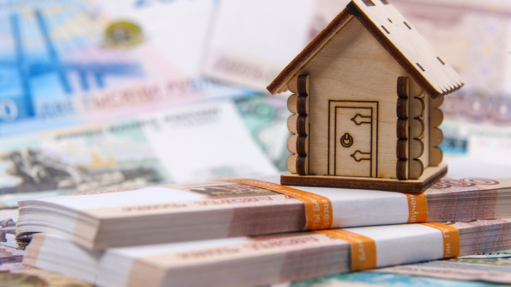 Требуют 15 миллионов: На Ямале многодетная семья осталась без дома, а власти с ними судятся