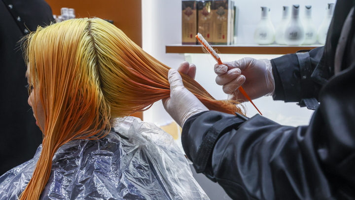 Как спасти волосы от выпадения: Эксперт Мухина дала советы женщинам