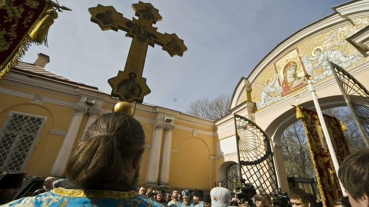 Путин вместе с Патриархом Кириллом прибыл в Александро-Невскую лавру