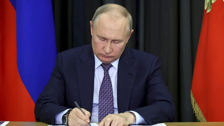 Вступил в силу указ о компенсации 100% военной пенсии участникам СВО