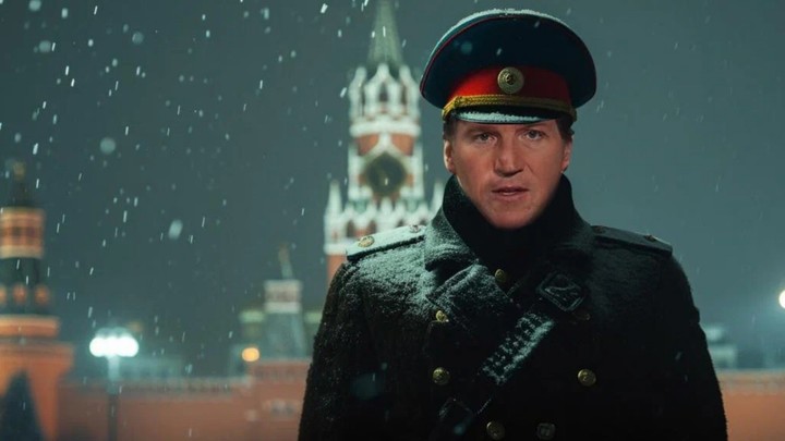 Мальчик в хаки испугался Карлсона: Интервью не будет