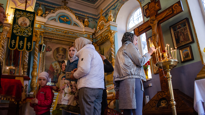 Родительский день-2022 в Челябинске: какого числа, суть, график работы кладбищ