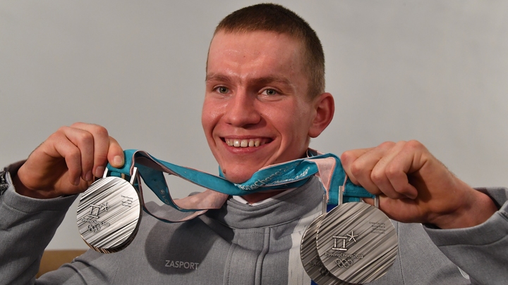 Когда нас критикуют, мы сильнее: Лыжник Большунов победил в гонке на 15 километров