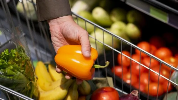 Важно отстаивать свои права: эксперт рассказал, как жаловаться на некачественные продукты