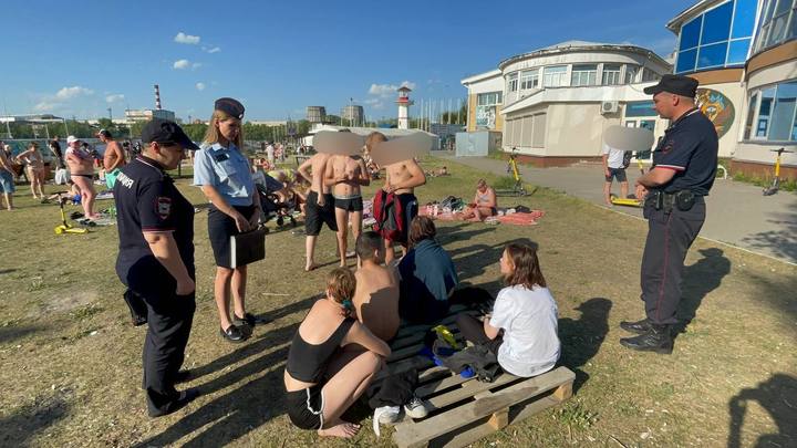 Полицию вывели на пляжи Екатеринбурга для массовых проверок отдыхающих