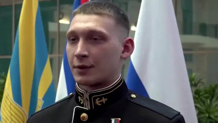 Путин присвоил звание Героя России 19-летнему бойцу с Камчатки Крашенинникову