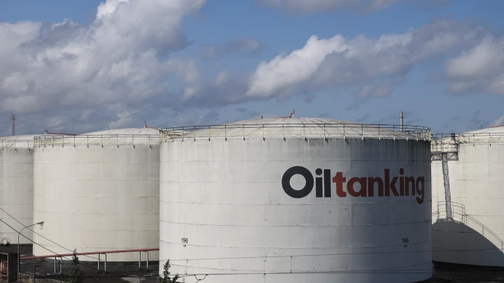 Эксперт назвал три варианта цен на нефть после эскалации на Ближнем Востоке