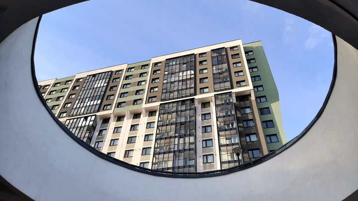 Дольщикам проблемного ЖК «Батарейный» в Лобне начали выдавать ключи от квартир
