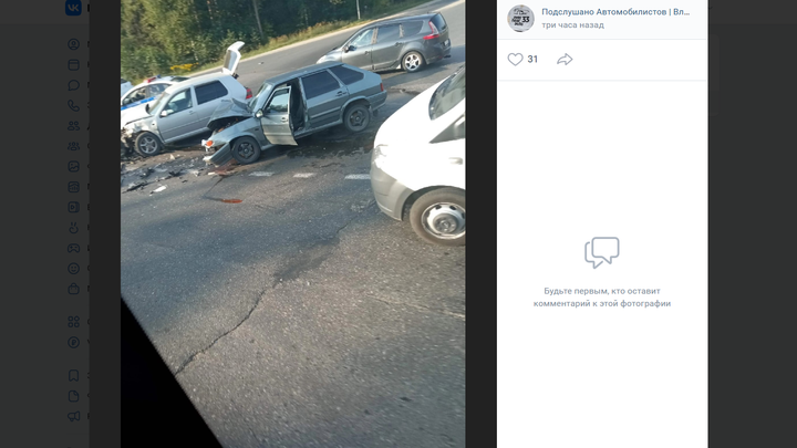 На въезде во Владимир при столкновении двух легковушек пострадал 29-летний парень
