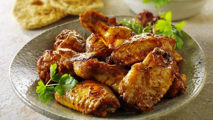 До мяса из пробирки остался один шаг: В США одобрили искусственную курятину