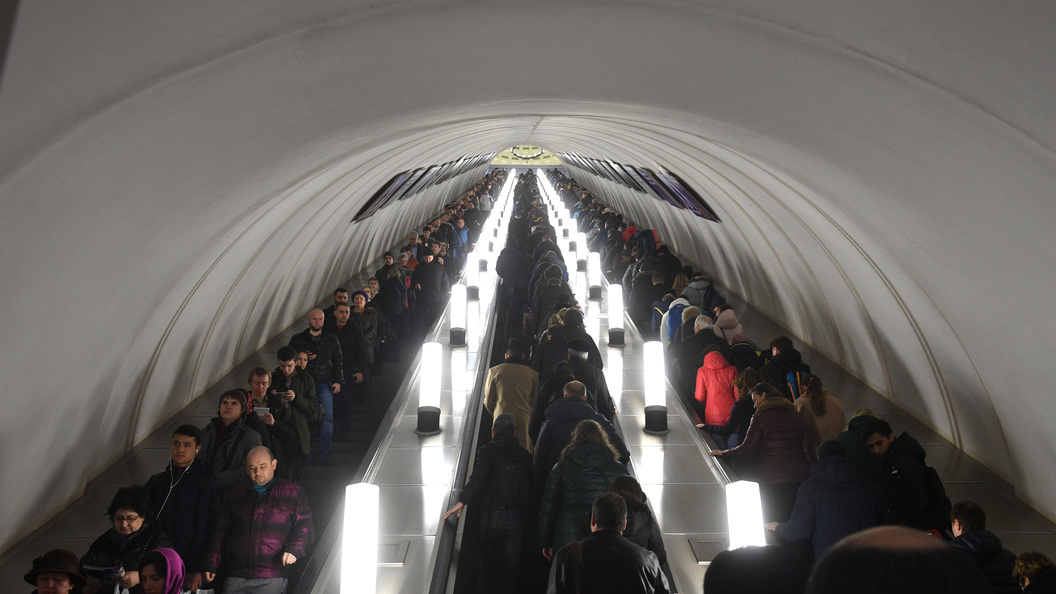Назначена дата показа Игры престолов в московском метро Назначена дата показа Игры престолов в московском метро