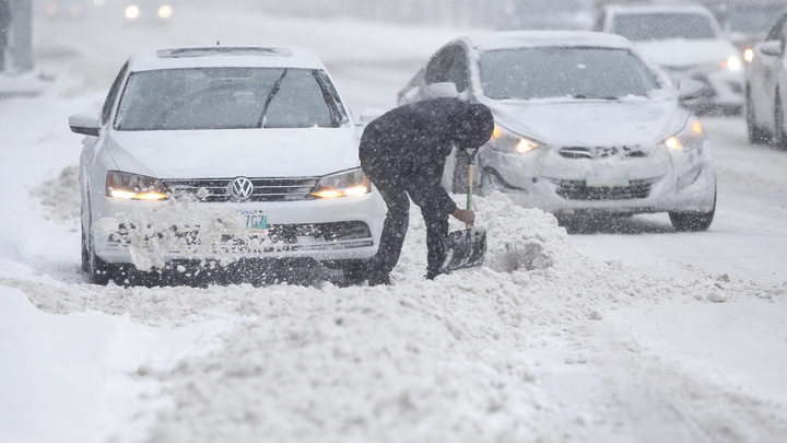 Зверь с Востока на подходе: На Британию надвигаются холодный фронт и рекордный снегопад