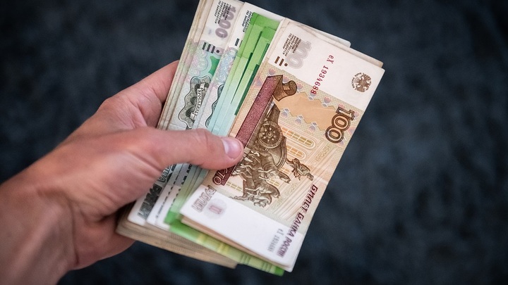 Жителям Скадовска выдают денежную помощь из России