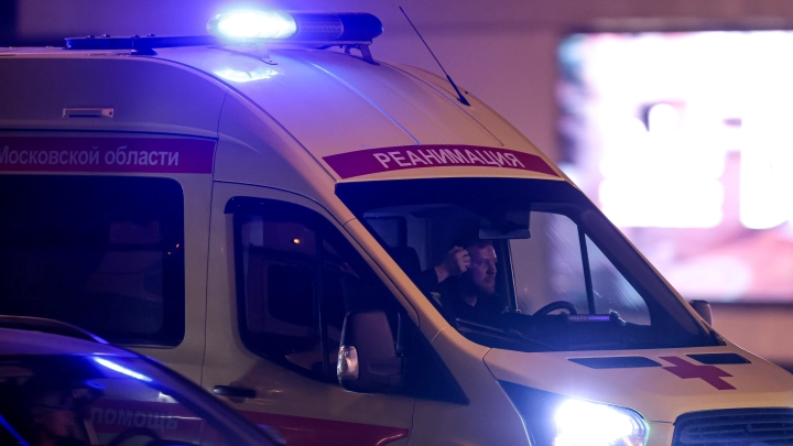 В Петербурге из окна школы выпал шестиклассник: мальчик в реанимации