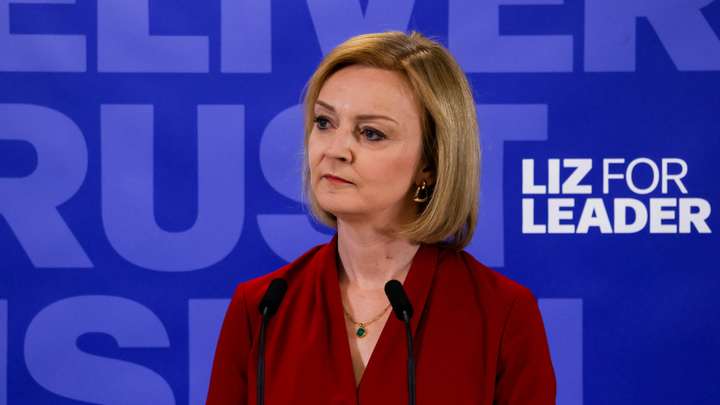 Лиз Трасс высмеяли после её заявления о Путине на G20: Британия меньше всех вправе судить