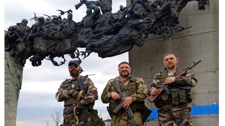 Казачий батальон идёт в разведку на Украине