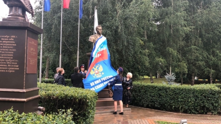 В Химках в День знаний открыт бюст маршала Рокосовского