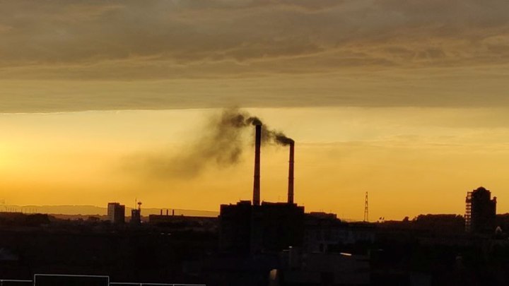 Энергетики объяснили появление жуткого шума в центре города
