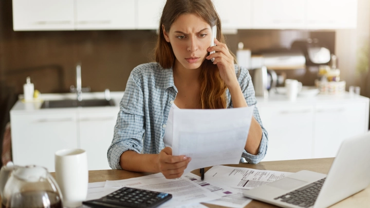 ЛДПР одной рукой повышают тарифы ЖКХ, другой - помогают многодетным: Что за странная схема?