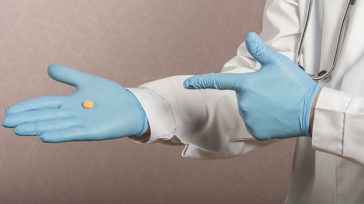 Это даже не диагноз...: Омский врач оценил заявление немецких коллег о Навальном