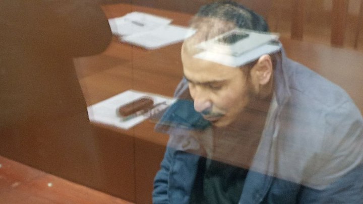 Безухого террориста из Крокуса в зал суда пришлось заводить силой