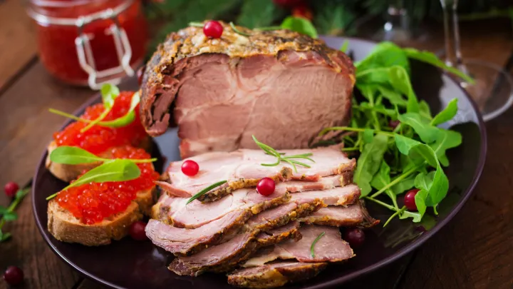 Бразильский блогер похудел на 40 кг, питаясь сырым мясом