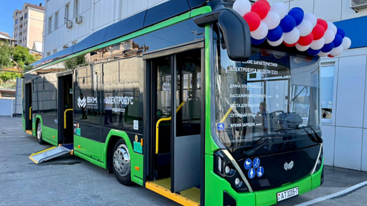 На маршруты Сочи вышел экологичный электробус