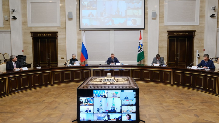 Школьникам Новосибирской области могут продлить каникулы из-за коронавируса
