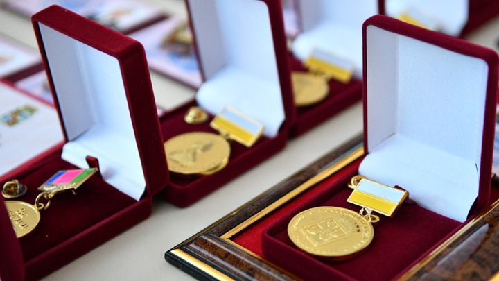 Военные, спортсмены, учёные: В Краснодаре вручили награды в честь Дня города