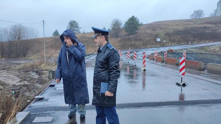 В Суздальском районе ремонт моста через реку Рпень может отстать от графика