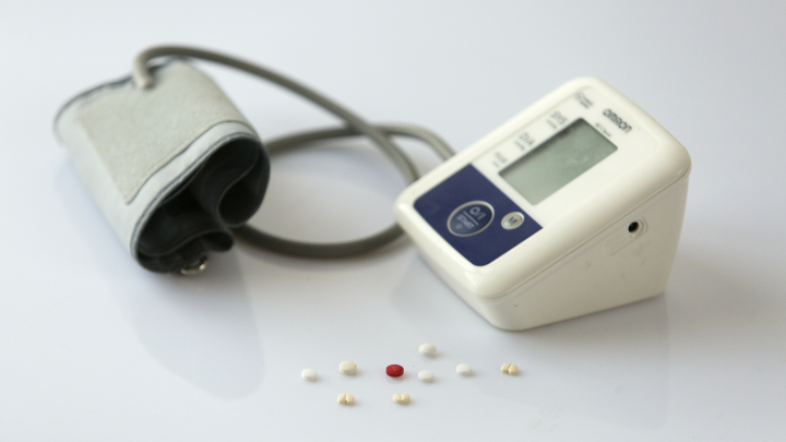 Россия откажется от закупок иностранных лекарств. Что это сулит обычным людям? Эксперты разошлись во мнениях