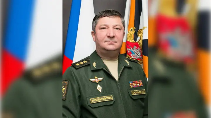 Бывшему замглавы Генштаба Арсланову грозит 19 лет за коррупцию