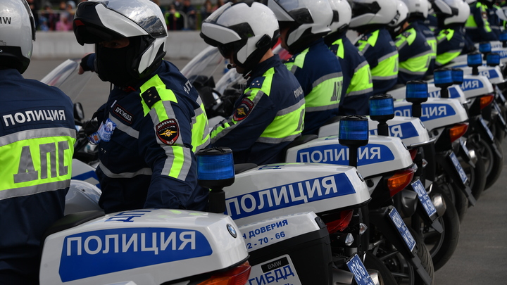 Полицейские в Ростове смогут вскрывать машины, заходить в дома и досматривать личные вещи людей