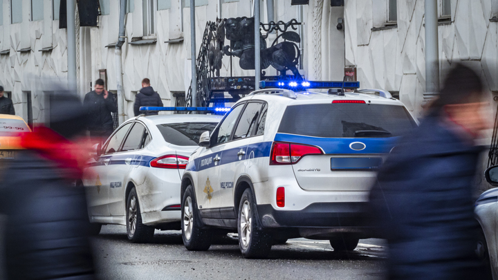 Хранил наркотик в центре Москвы? Возбуждено уголовное дело за сбыт каннабиса экс-министру Абызову - источник