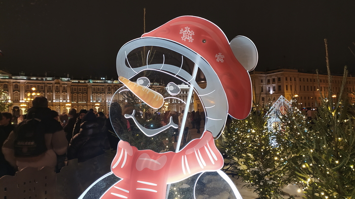 В России объявлены даты новогодних каникул в 2023 году