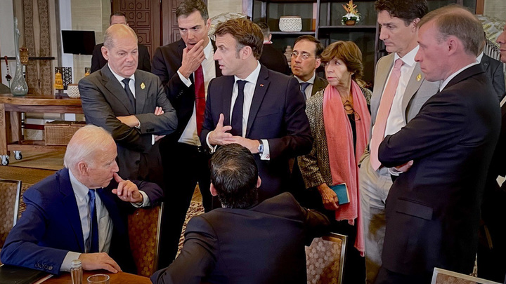 Эльфы пишут письмо оркам: Фотомем с испуганными лидерами G20 покорил Сеть