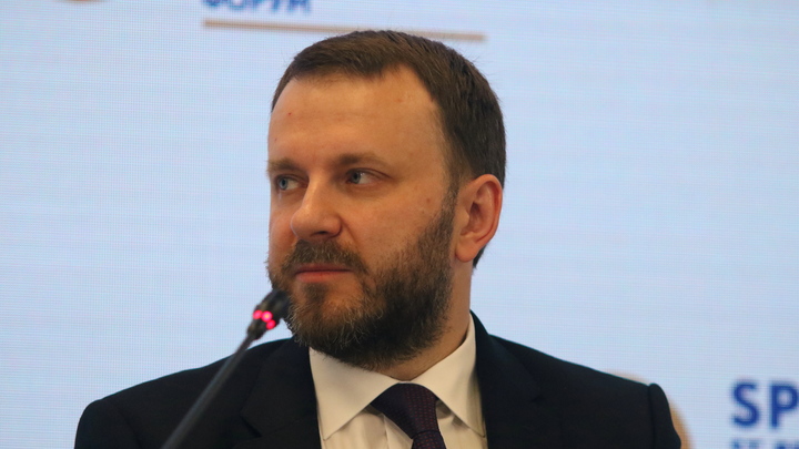 Максим Орешкин засмеялся в ответ на вопрос о растущем курсе доллара