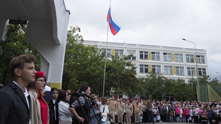Вот и конец. Детей в школу будут зачислять по новым правилам. Госдума приняла закон