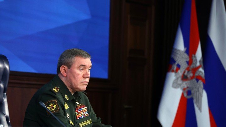 Главком ВСУ Залужный высоко оценил работу главы Генштаба Герасимова: Сильный и непредсказуемый