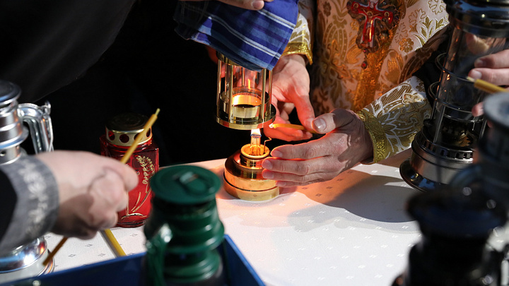 Благодатный огонь прибыл в Краснодар