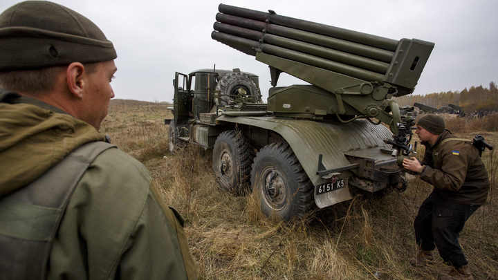 После отчёта МАГАТЭ: Украинские войска обесточили Энергодар. Город под ударами артиллерии