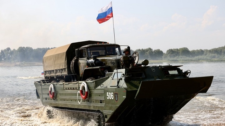 МО России: все военнослужащие, вооружение и техника переправлены на левый берег Днепра