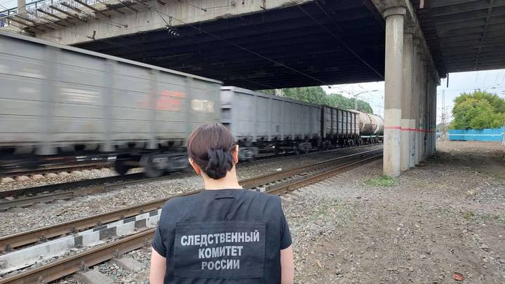 В Самарской области мужчина погиб под колёсами поезда