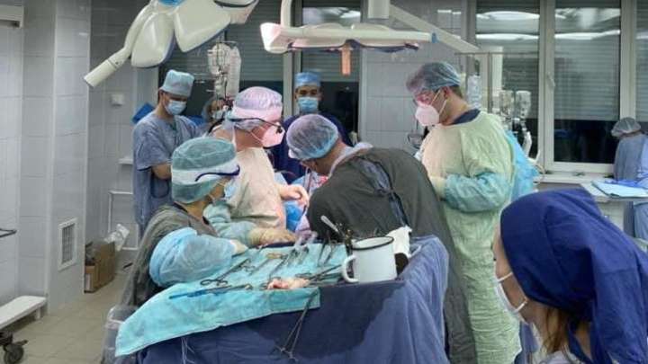 Сложнейшую 8-часовую операцию по пересадке печени провели хирурги Кузбасса