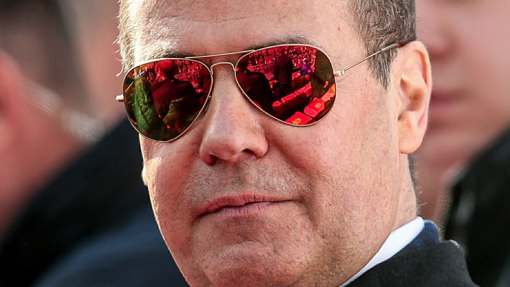 Кокаин вместо F-16: Медведев раскрыл подоплёку скандала в Белом доме