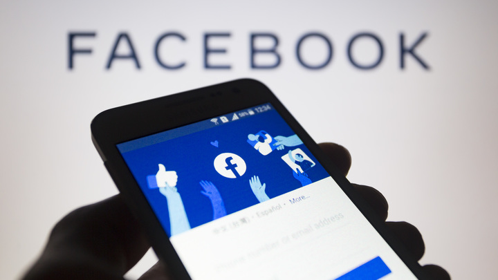 Мы не удаляли: В Facebook открестились от обвинений Роскомнадзора в цензуре
