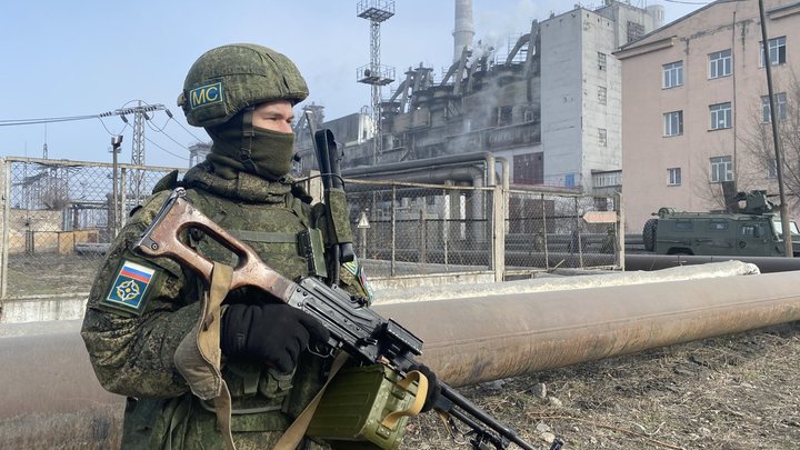 Боррель: Россия имеет возможность вмешиваться в события в Казахстане, а ЕС - нет